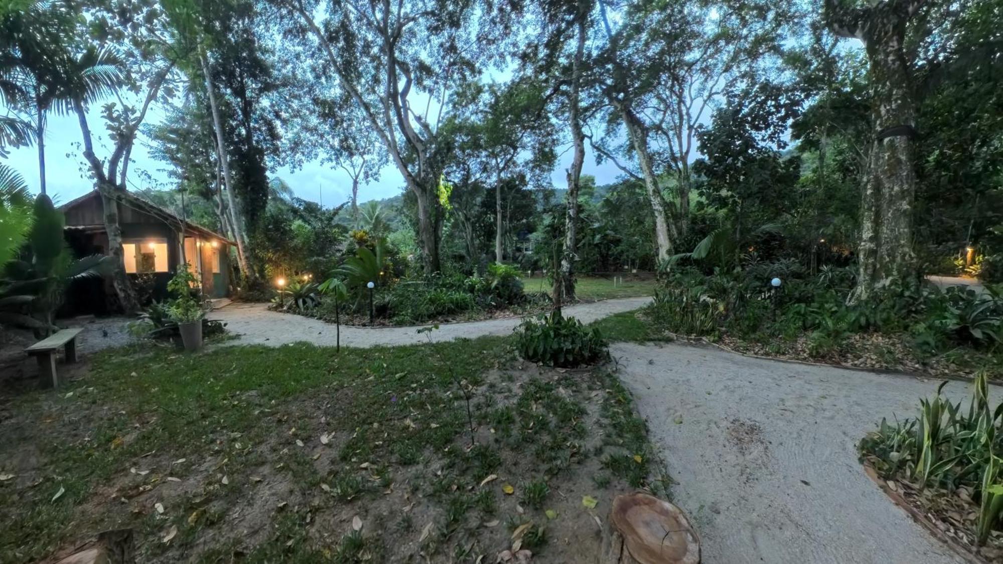 Отель Joaoemaria Da Ilha Прайя-де-Арасатиба Экстерьер фото